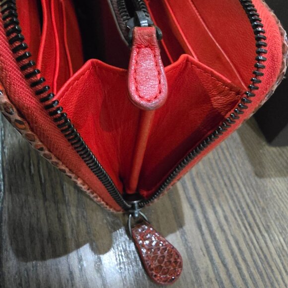 EUC Authentic Bottega Veneta Python Zippy Wallet - Picture 11 of 14